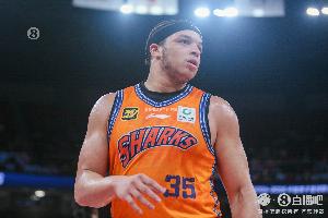 最佳国际球员！洛夫顿：最需要感谢我的队友 总冠军是终极目标！