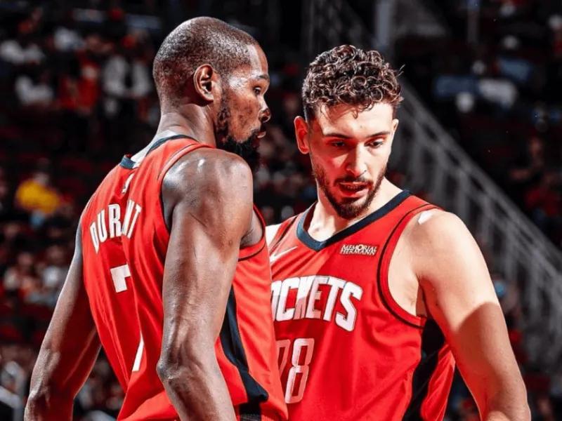 半岛体育登录-申京现在的打法纯副作用！频繁三分要球毫无意义，防守还没态度！