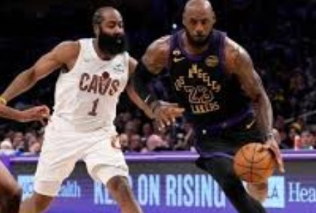 半岛体育登录-勒布朗胜场历史第一；卢卡的疯狂三月